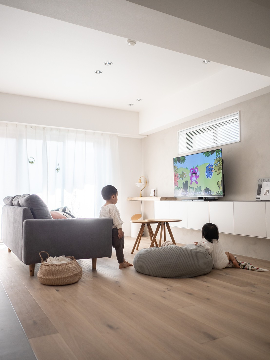 壁付けTV台